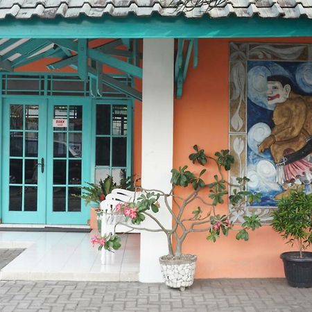 Ismoyo Hotel Γιογκιακάρτα Εξωτερικό φωτογραφία